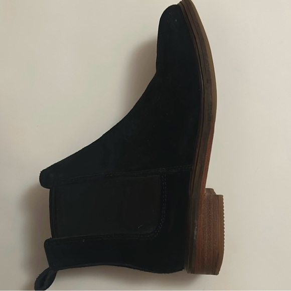 Black Clark’s suede boots - Picture 4 of 5